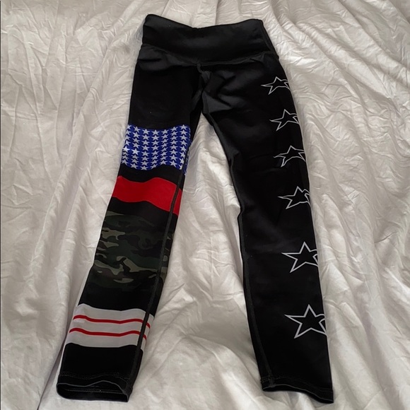 SET: Noli leggings and sports bra (stars and camo) - Picture 4 of 7